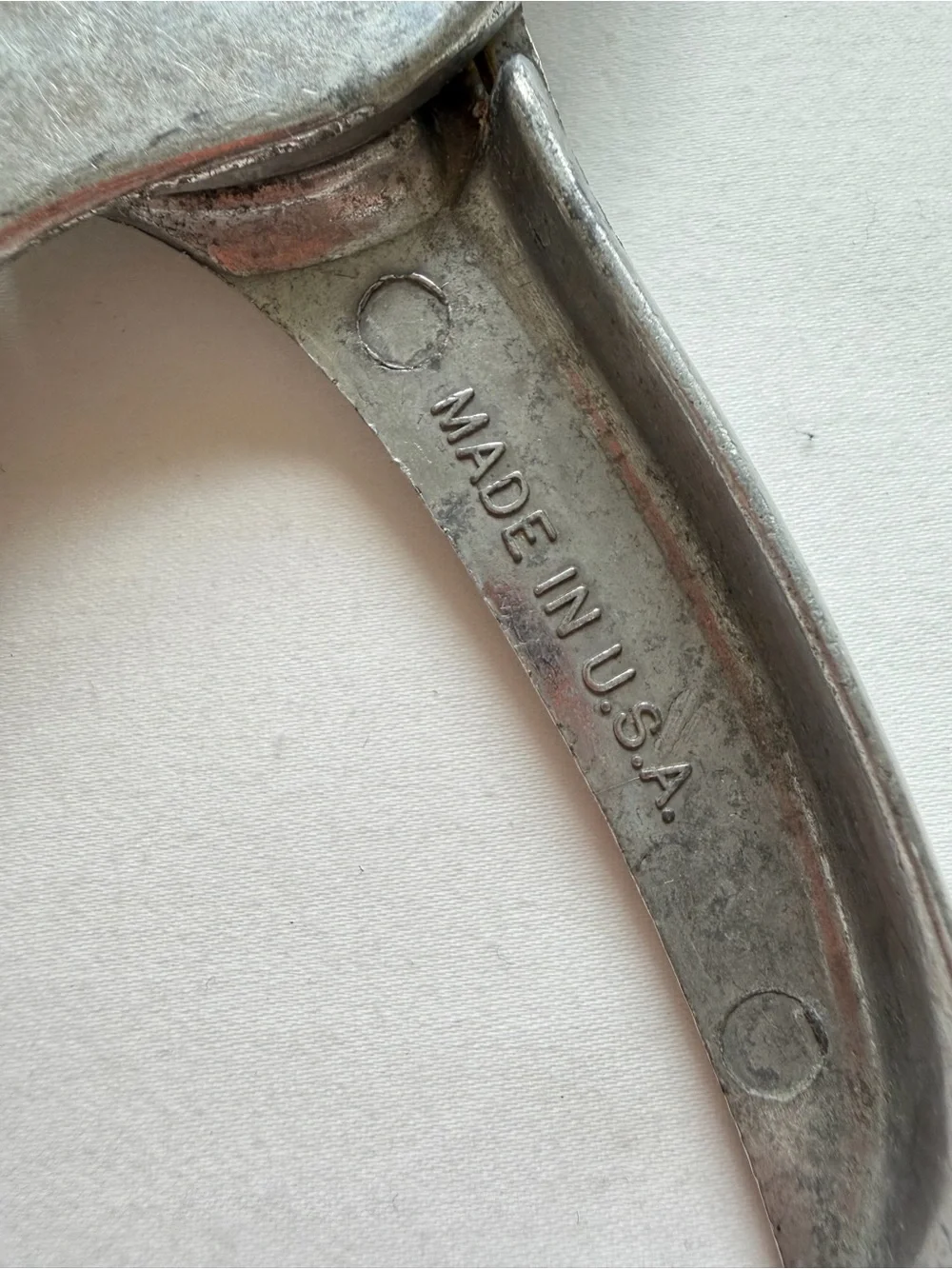Vintage Irvin Ware Hand Held Citrus Squeezer/Juicer Made In The USA